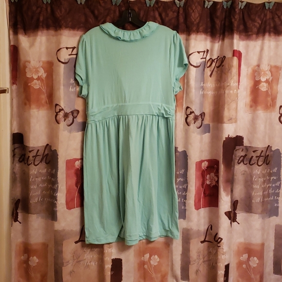 Dress - Picture 2 of 3